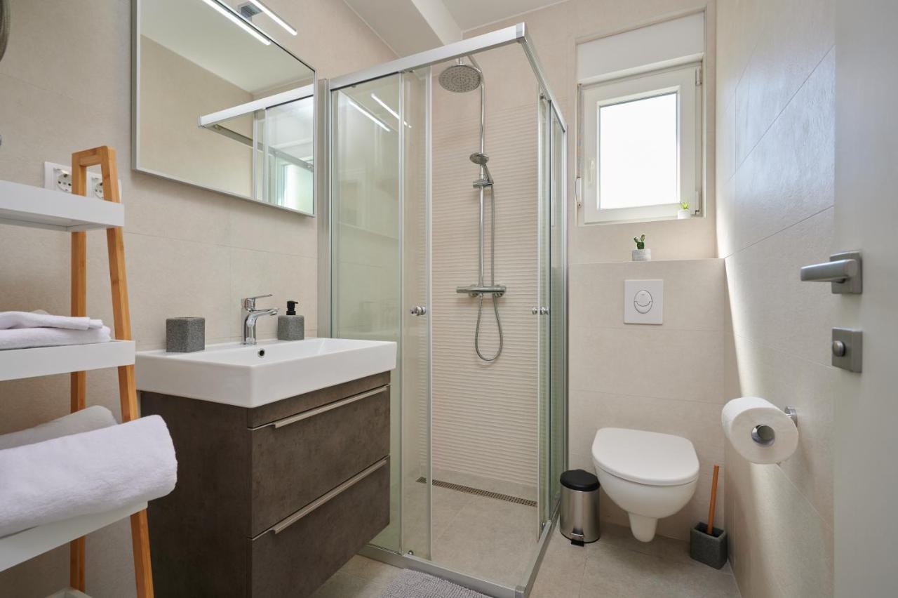 Zen Apartment โตรกีร์ ภายนอก รูปภาพ