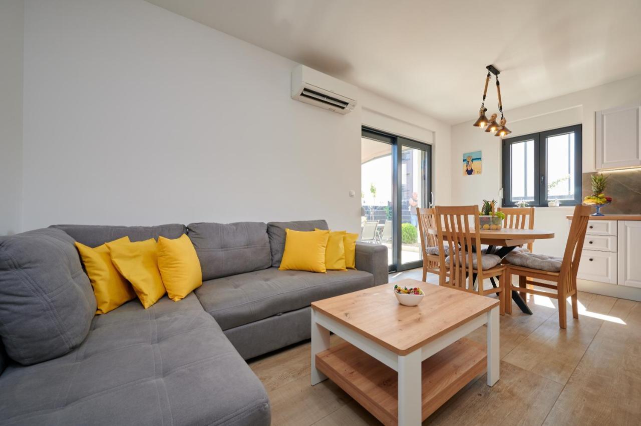 Zen Apartment โตรกีร์ ภายนอก รูปภาพ