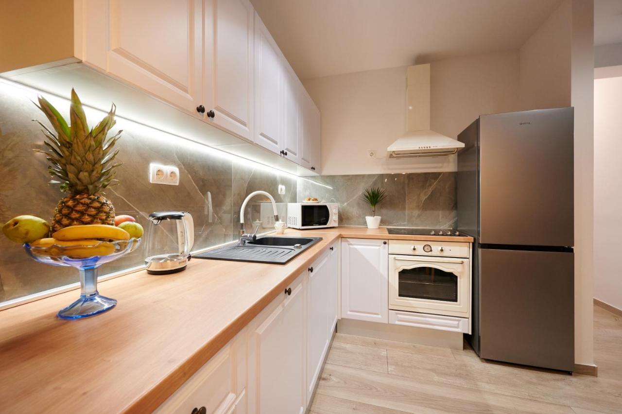 Zen Apartment โตรกีร์ ภายนอก รูปภาพ