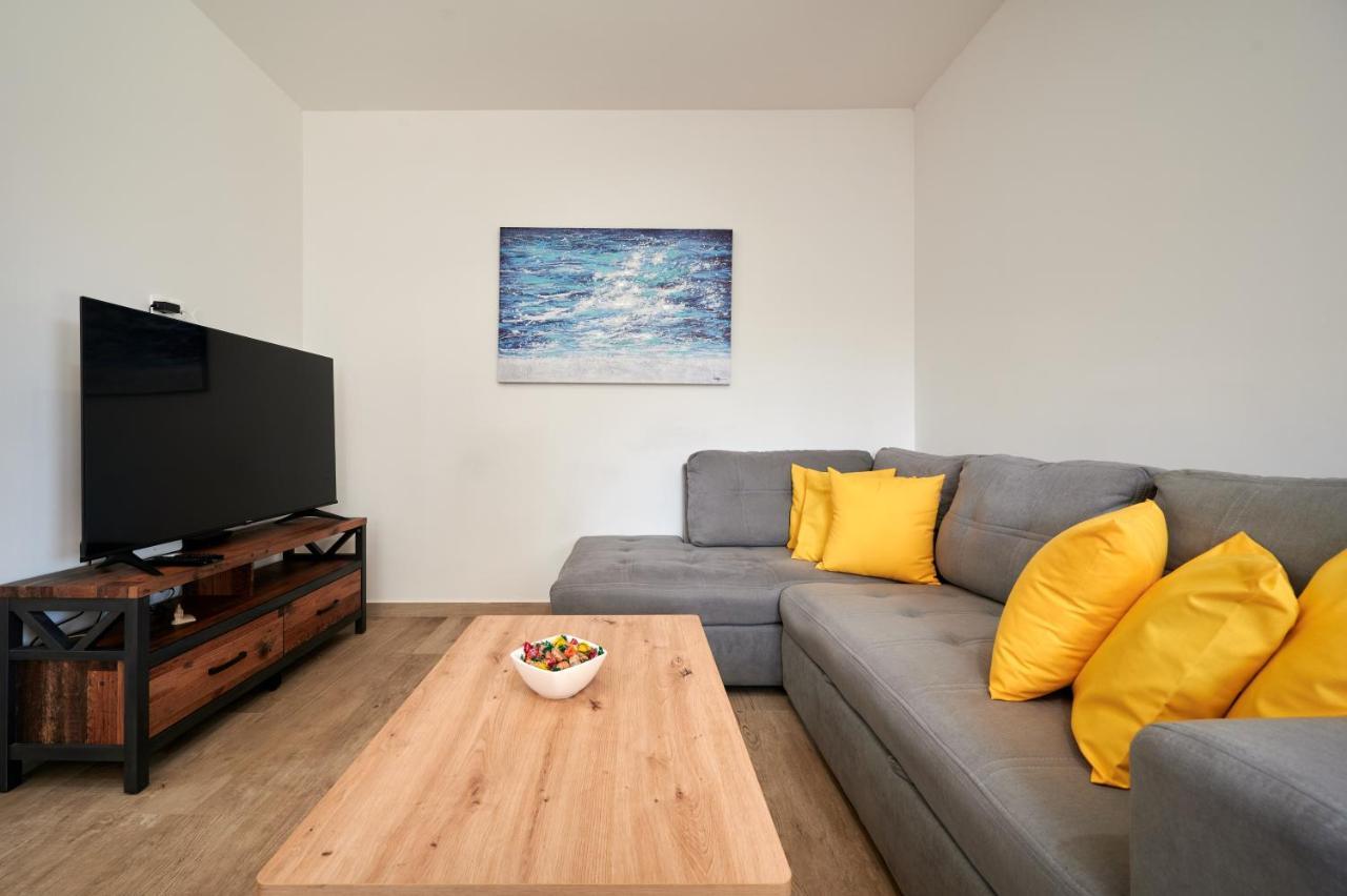 Zen Apartment โตรกีร์ ภายนอก รูปภาพ